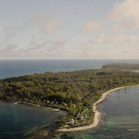 Four Seasons Resort Seychelles At Desroches Island Exterior photo