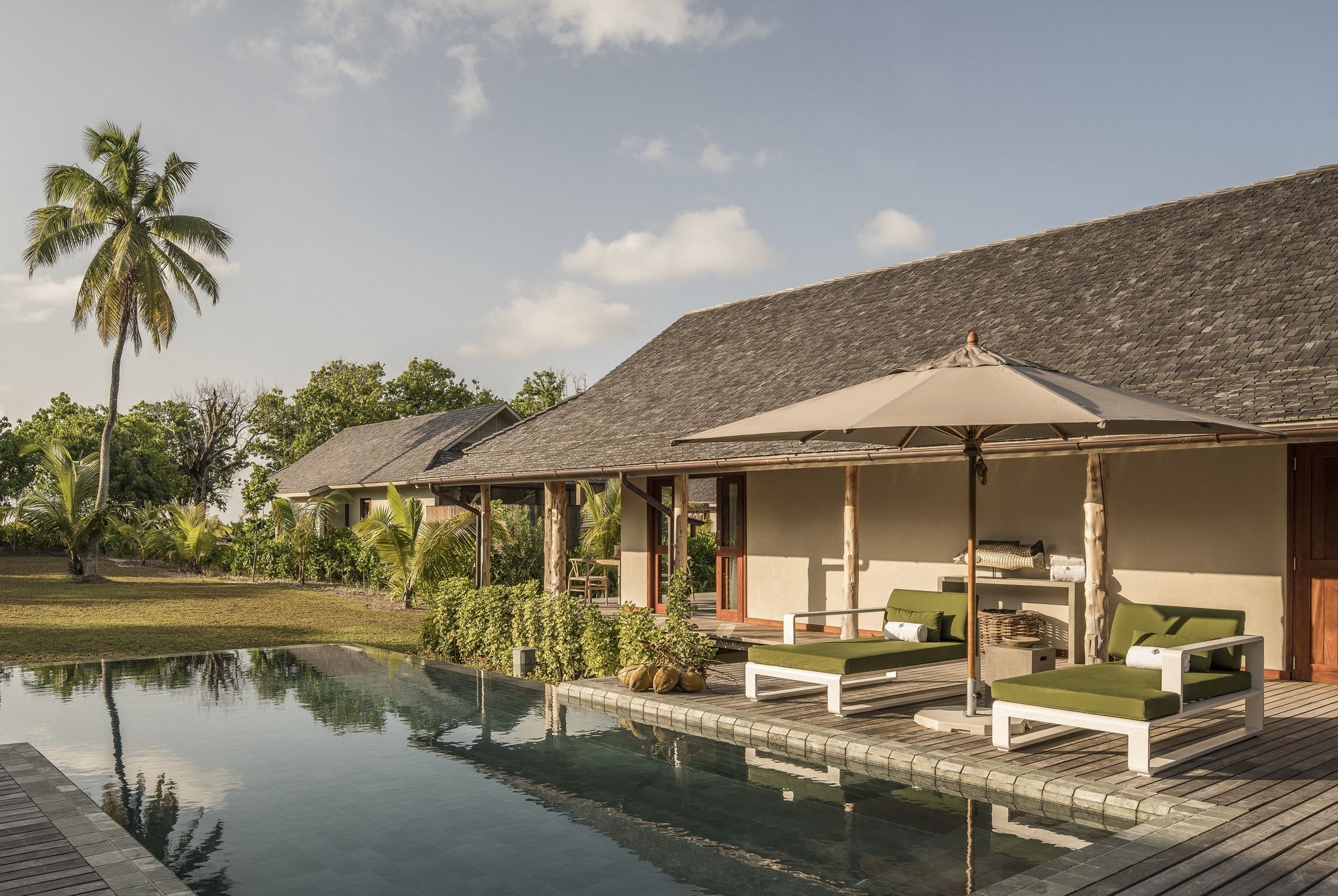 Four Seasons Resort Seychelles At Desroches Island Exterior photo